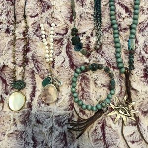 Turquoise Necklace Set with Bracelet